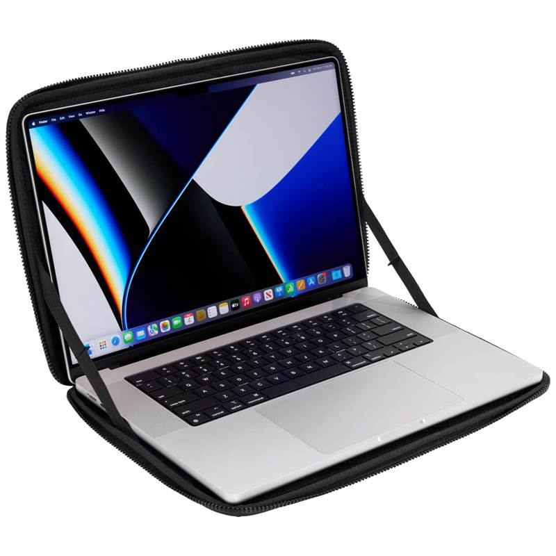 Thule Gauntlet 4 16" MacBook Pro Sleeve-3