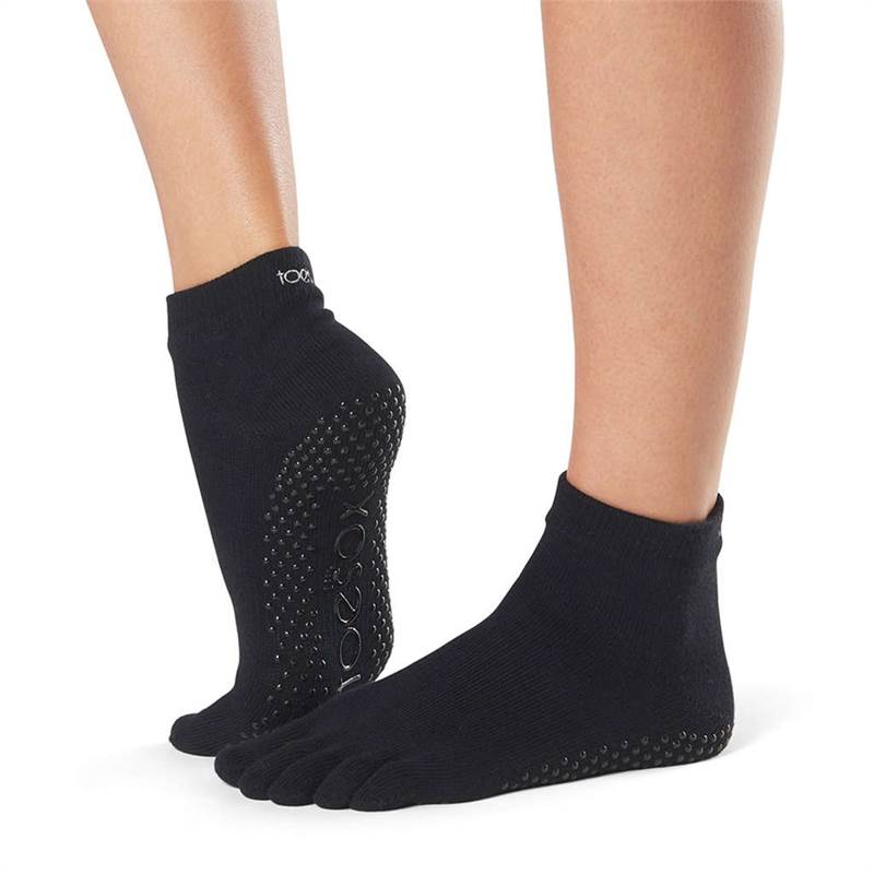 Toesox Full Toe Ankle Non Slip Socks-1