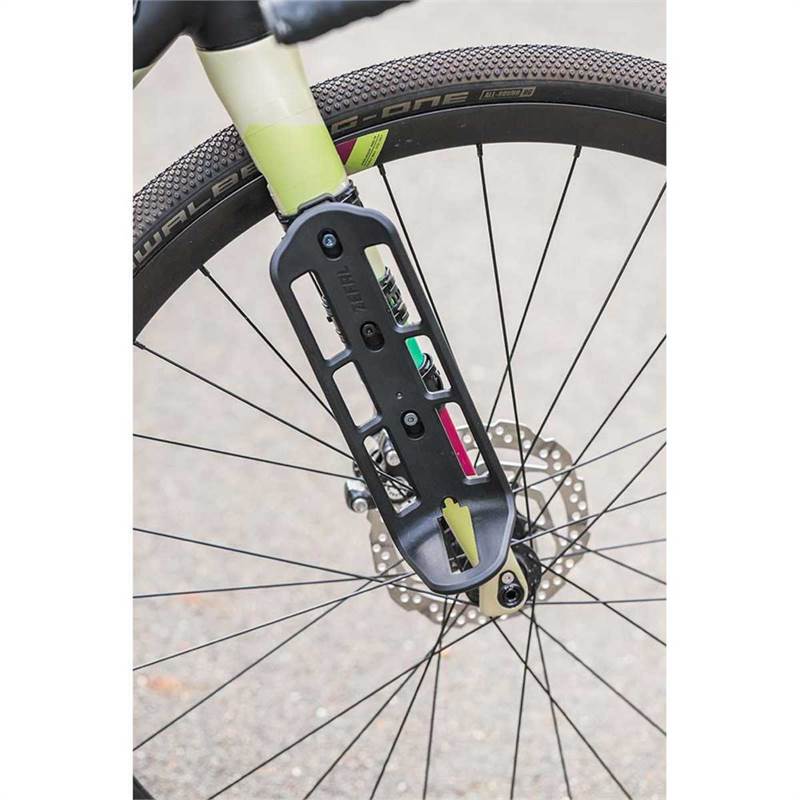 Zefal Gizmo Universal Bottle Cage Mount-2